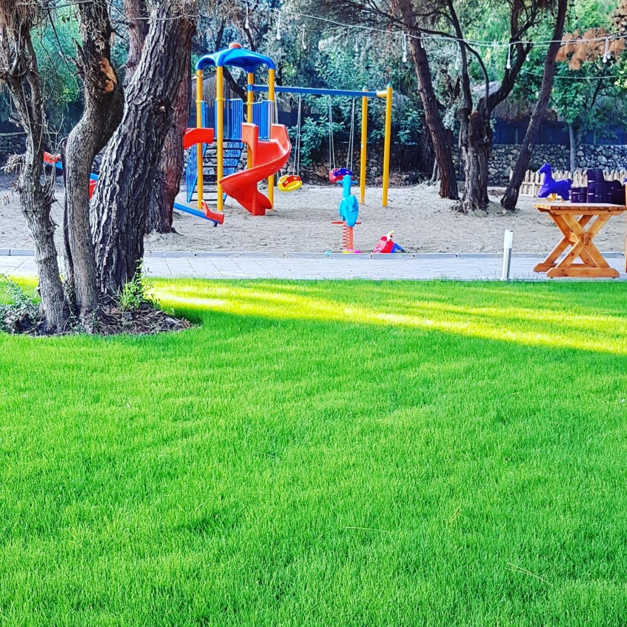 Green Pine Beach & Bungallows ヒサルヌ エクステリア 写真
