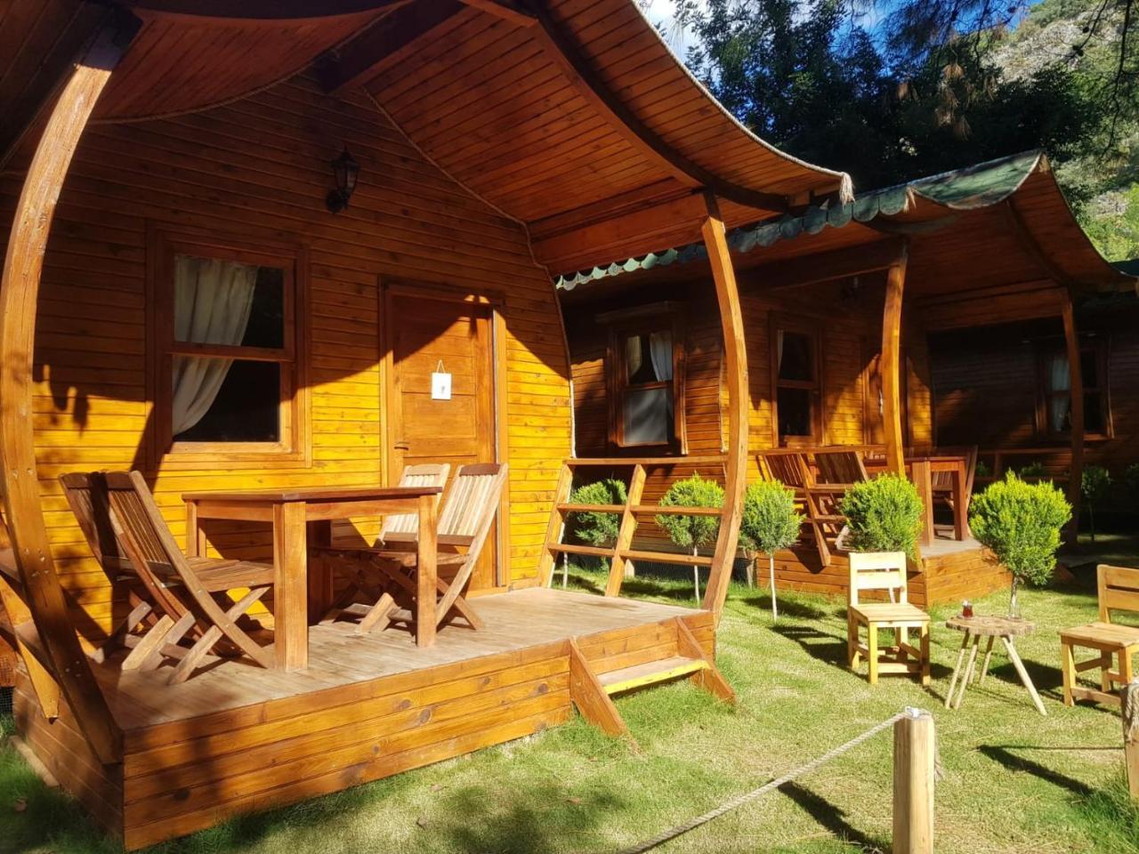 Green Pine Beach & Bungallows ヒサルヌ エクステリア 写真