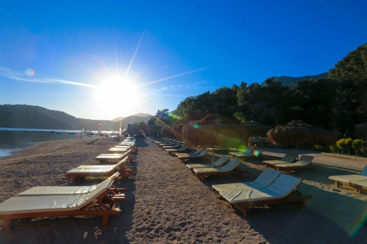 Green Pine Beach & Bungallows ヒサルヌ エクステリア 写真