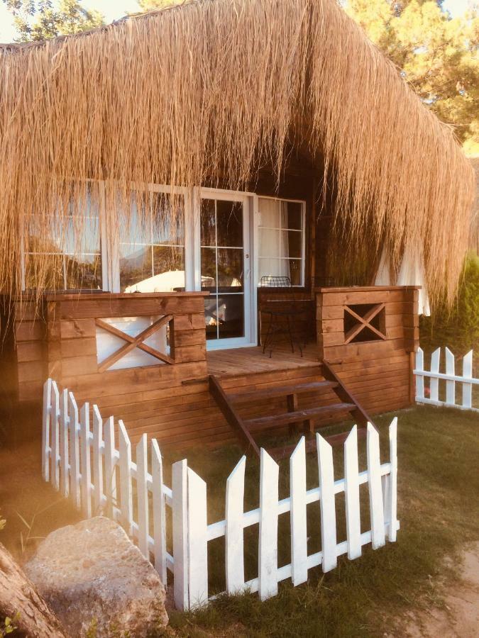 Green Pine Beach & Bungallows ヒサルヌ エクステリア 写真