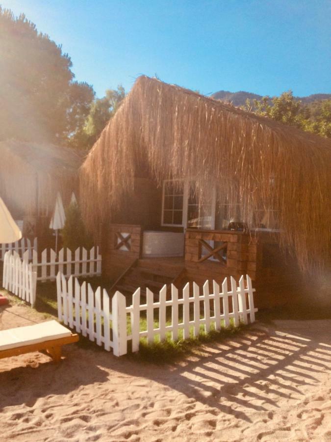 Green Pine Beach & Bungallows ヒサルヌ エクステリア 写真